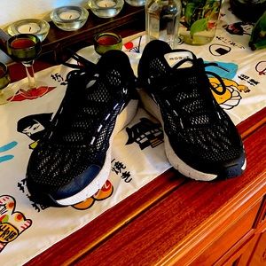 Women’s athletic shoes